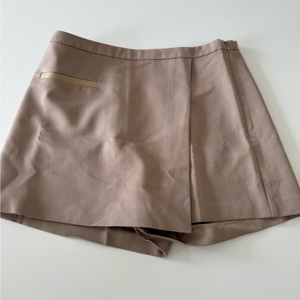 Vici Taupe Skort with Subtle Front Pleat